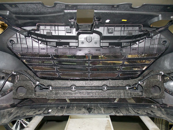 Установка защитной сетки радиатора на Hyundai IX-35