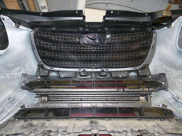  Установка защитной сетки радиатора на Hyundai Santa Fe