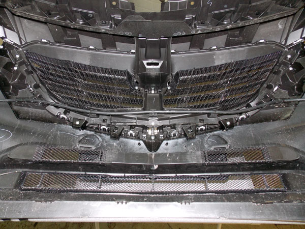 Установка защитной сетки радиатора на Mazda cx-9