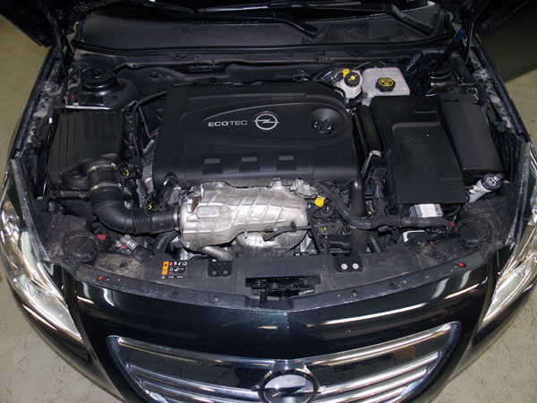 Установка противоугонного комплекса с реализацией автозапуска на Opel Insignia