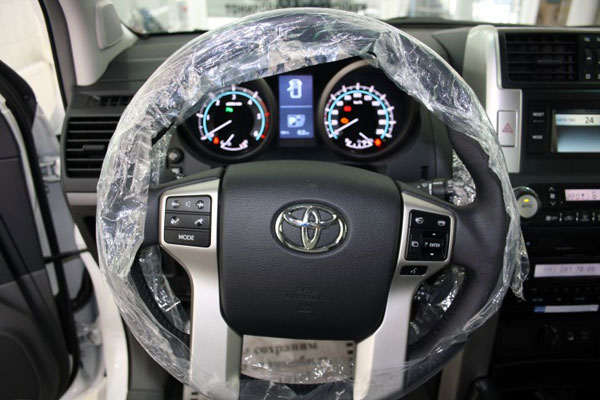 Установка противоугонного комплекса на Toyota Land Cruiser 150