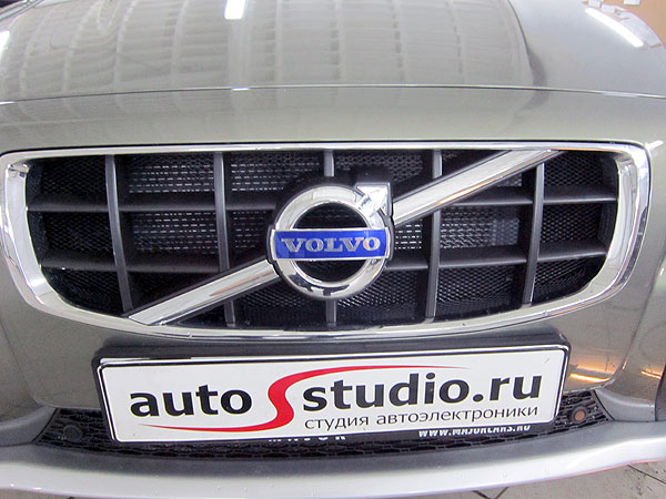 Установка защитной сетки радиатора на Volvo xc-70