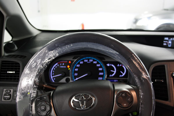 Установка противоугонного комплекса на Toyota Venza