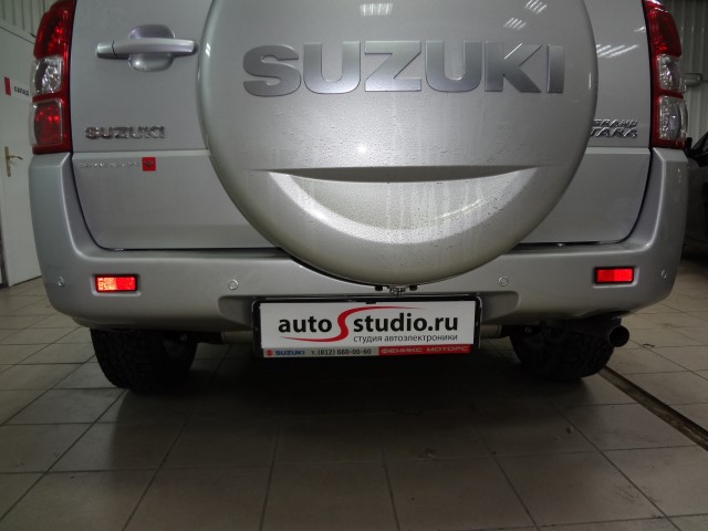 Установка 8-датчикового парктроника на Suzuki Grand Vitara