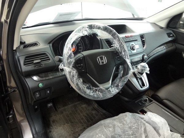 Установка 8-датчикового парктроника на Honda CR-V