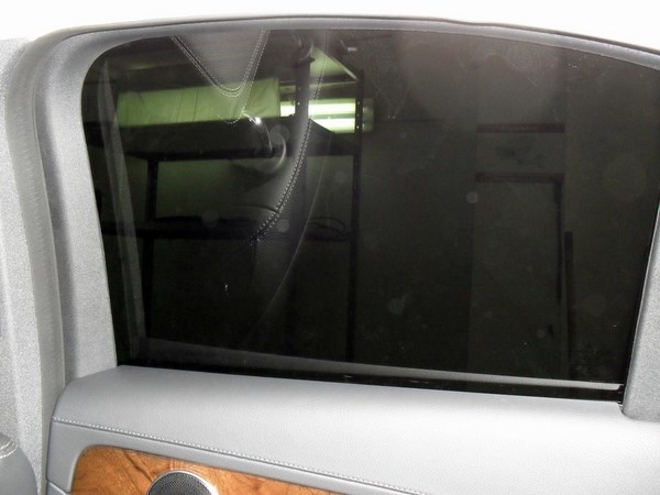 Тонирование стекол на автомобиле Mercedes W205