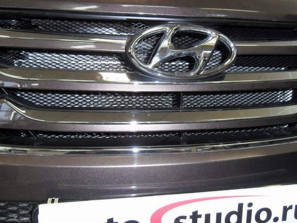 Установка защитной сетки радиатора на Hyundai Santa Fe