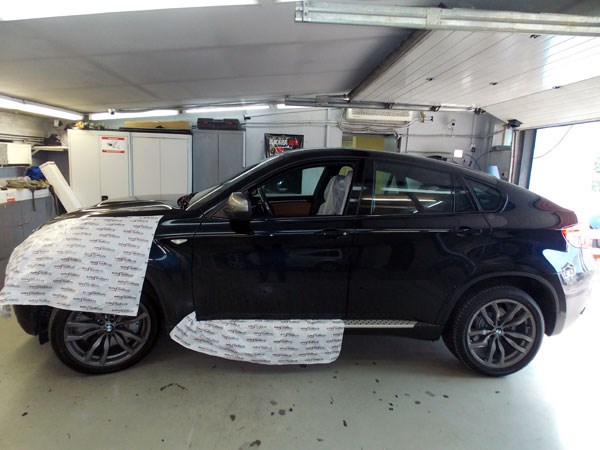 Установка охранного комплекса с элементами авторских наработок и реализацией автозапуска на BMW X6 M50d