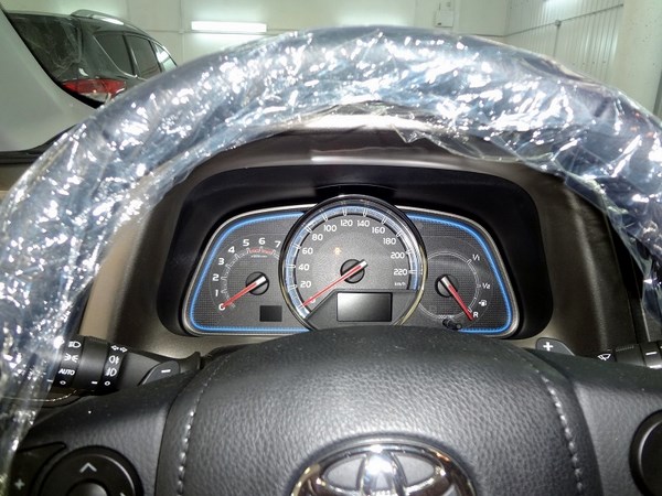 Установка охранного комплекса на Toyota RAV4