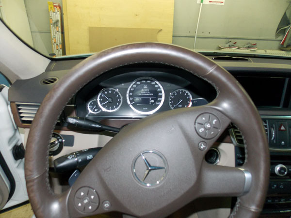 Установка противоугонного комплекса на Mercedes Е350