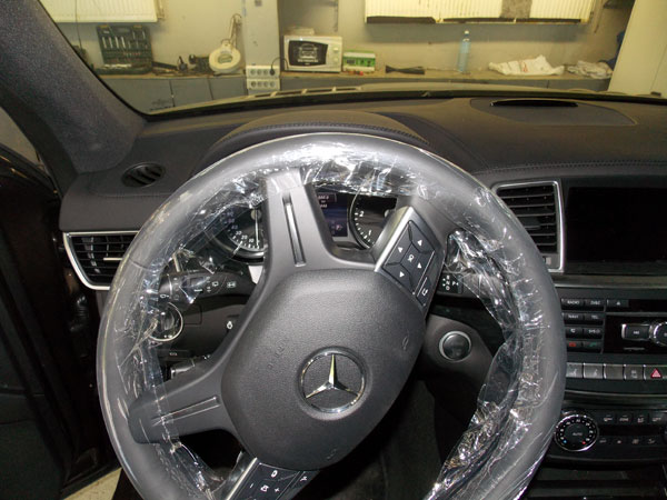 Установка охранного комплекса на Mercedes GL 350