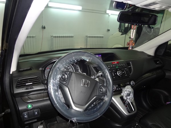 Установка парктроника 8 датчиков на Honda CRV