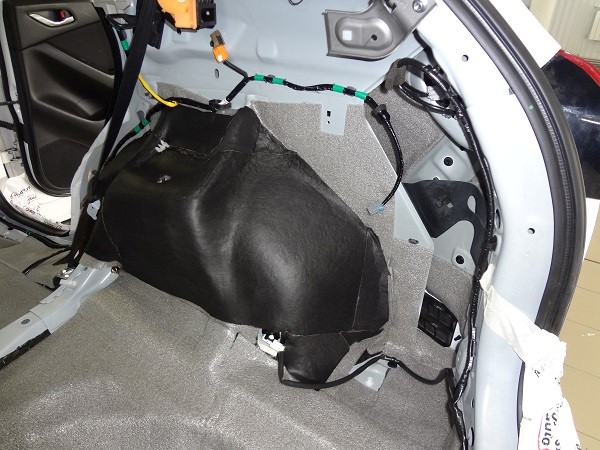 Комплексная вибро-шумоизоляция на Mazda CX5