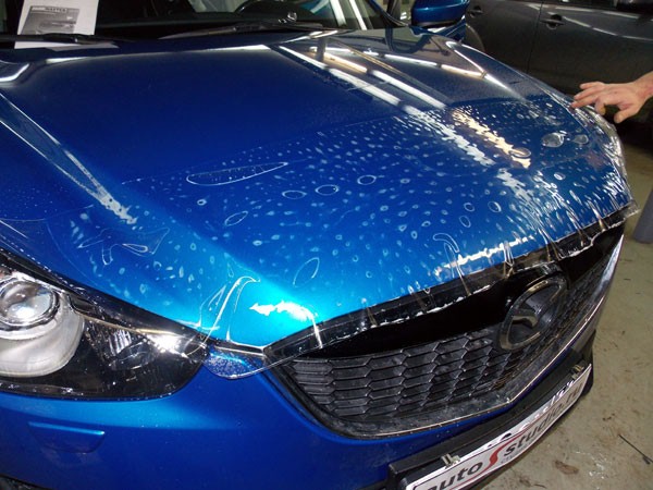 Нанесение защитной антигравийной пленки на Mazda CX5