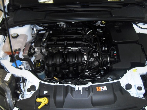 Установка комплекта дневных ходовых огней на Ford Focus