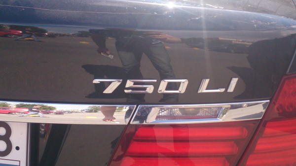 Установка охранного комплекса на BMW 7