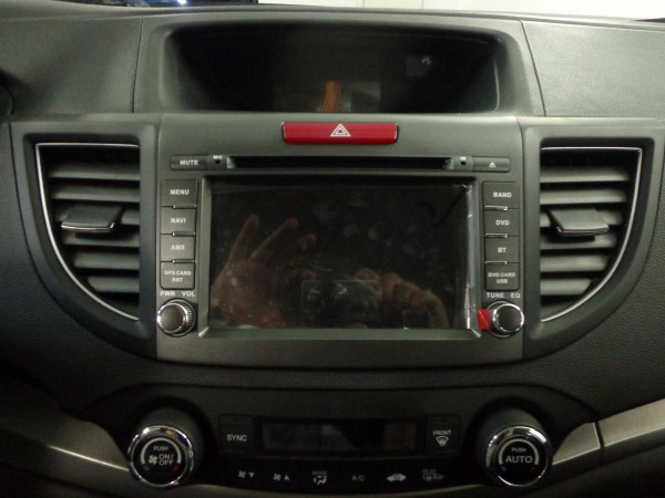 Установка мультимедийного центра на Honda CRV