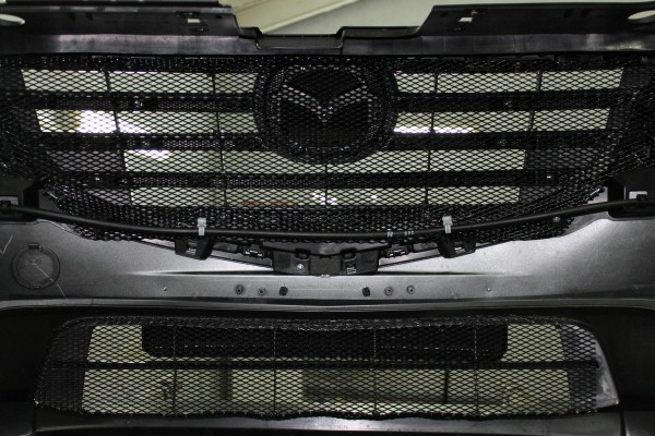 Установка защитной сетки радиатора на Mazda CX5