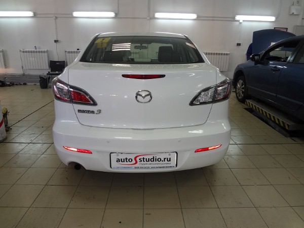 Установка охранного комплекса на Mazda 3