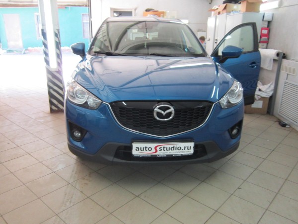 Маркировка стекол и зеркал на Mazda CX5
