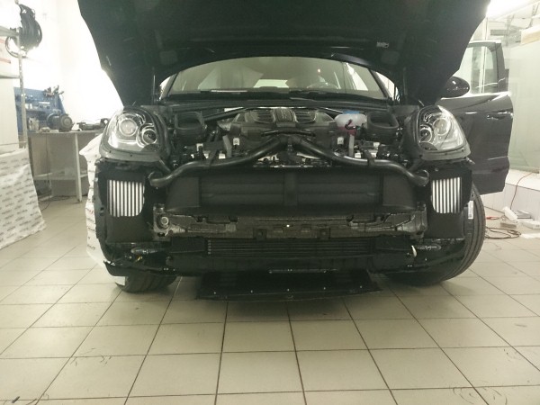 Установка защитной сетки радиатора на Porsche Macan