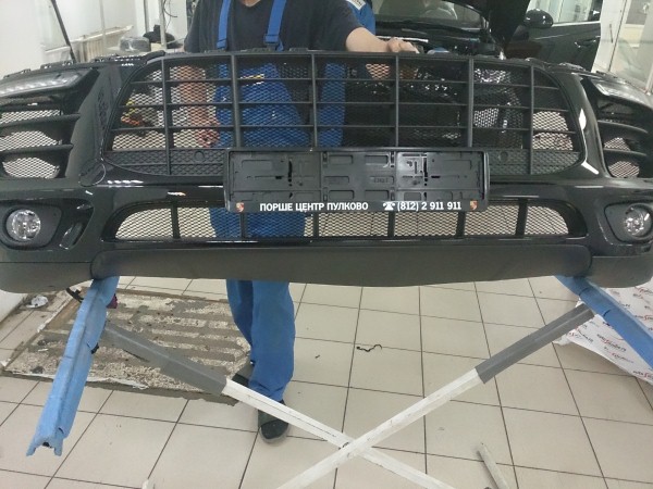 Установка защитной сетки радиатора на Porsche Macan