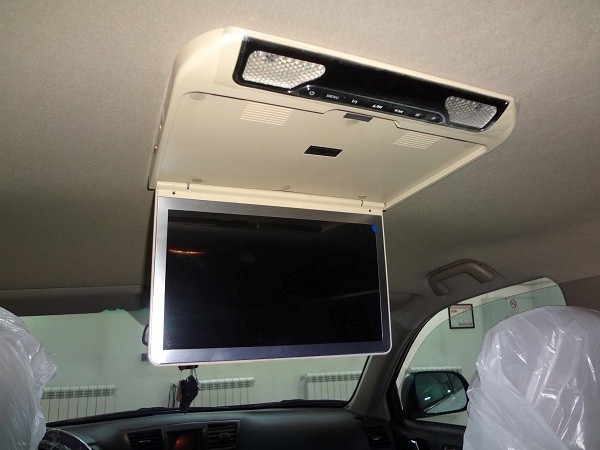 Установка потолочного монитора на Toyota Highlander