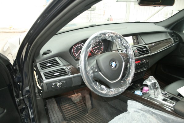 Установка охранного комплекса на BMW X5