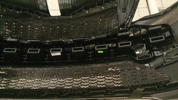 Установка защитной сетки радиатора на Kia Rio 
