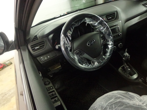 Установка охранного комплекса на Kia Rio