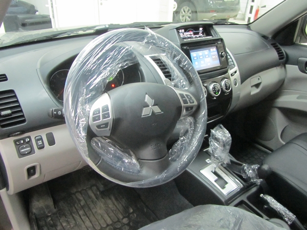 Установка сигнализации на Mitsubishi Pajero Sport 