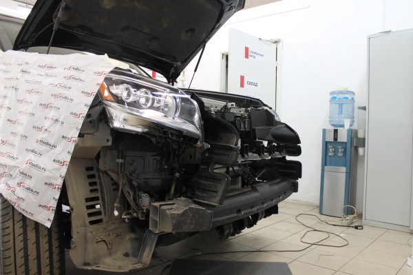 Установка защитной сетки радиатора на Lexus GX