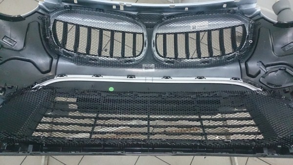 Установка защитной сетки радиатора на BMW X1