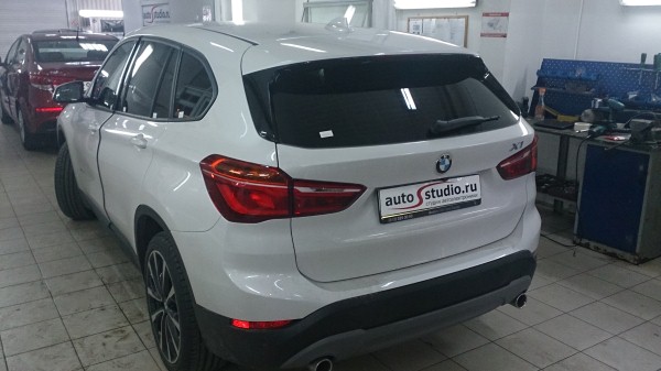 Установка защитной сетки радиатора на BMW X1