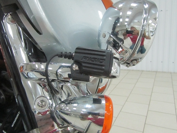 Установка дополнительных фар дальнего света на Harley Davidson