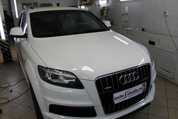 Установка охранного комплекса на Audi Q7