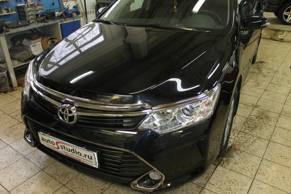 Нанесение защитной антигравийной пленки 3М на Toyota Camry