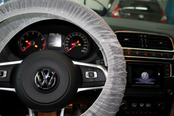 Установка охранного комплекса на Volkswagen Polo GT