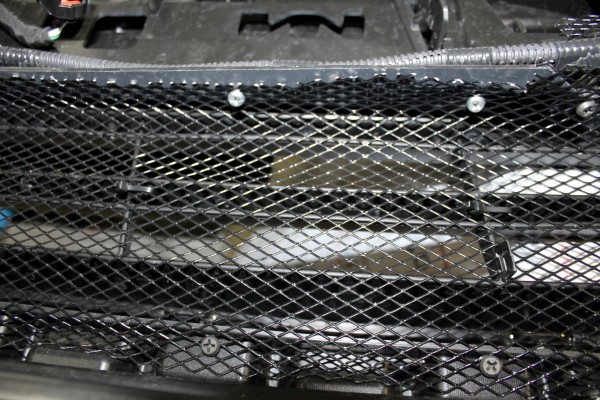 Установка защитной сетки радиатора на Lexus RX