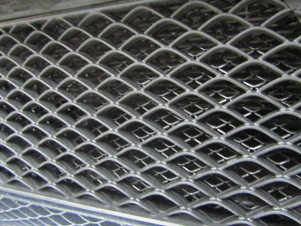 Установка защитной сетки радиатора на Mercedes ML
