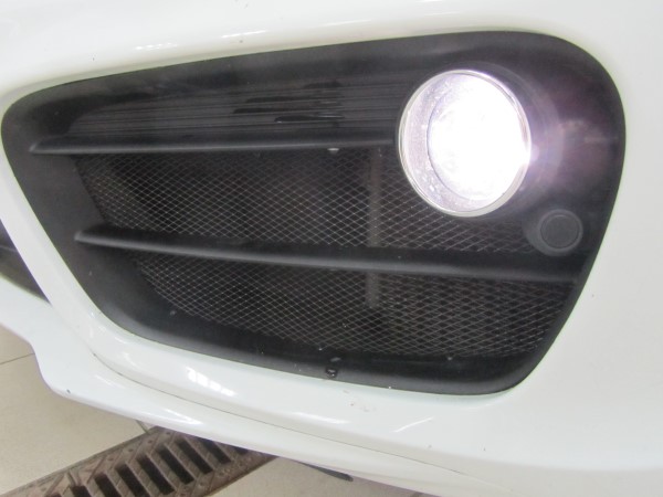 Установка защитной сетки радиатора на Porsche Cayman