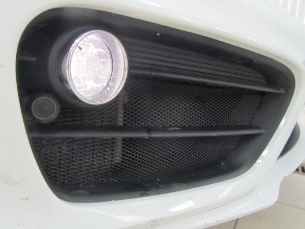 Установка защитной сетки радиатора на Porsche Cayman