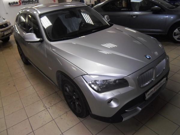 Установка охранного комплекса на BMW X1
