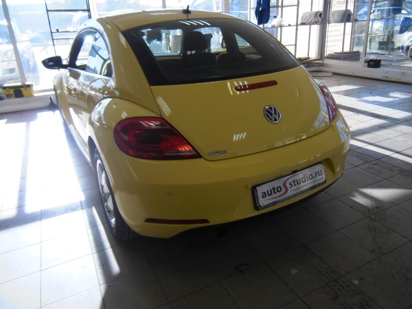 Установка мультимедиа центра на Volkswagen Beetle