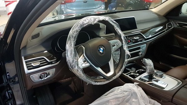 Установка охранно-поисковой системы на BMW 7 Series