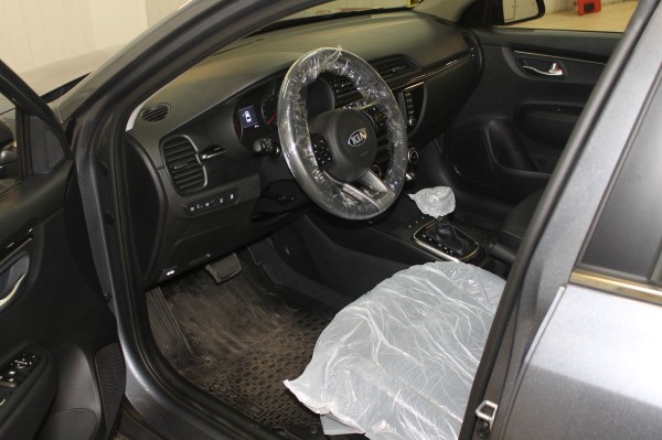 Установка охранного комплекса на Kia Rio