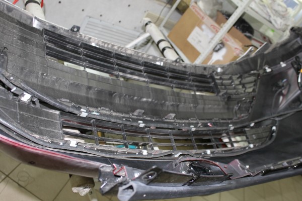 Установка защитной сетки радиатора на Toyota Rav4 