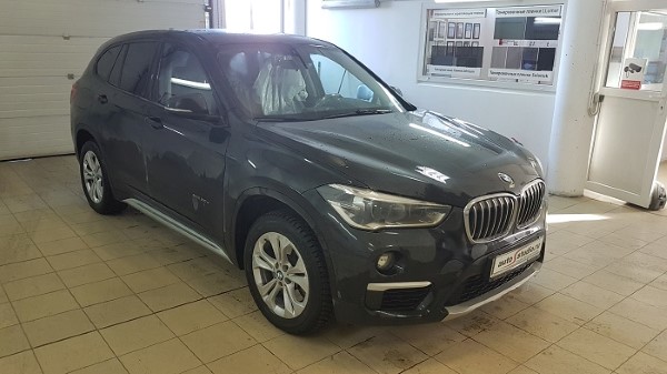 Установка охранного комплекса на BMW X1