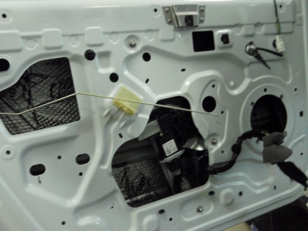 Комплексная вибро-шумоизоляция Renault Duster