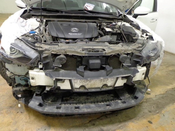 Установка защитной сетки радиатора на Mazda 6